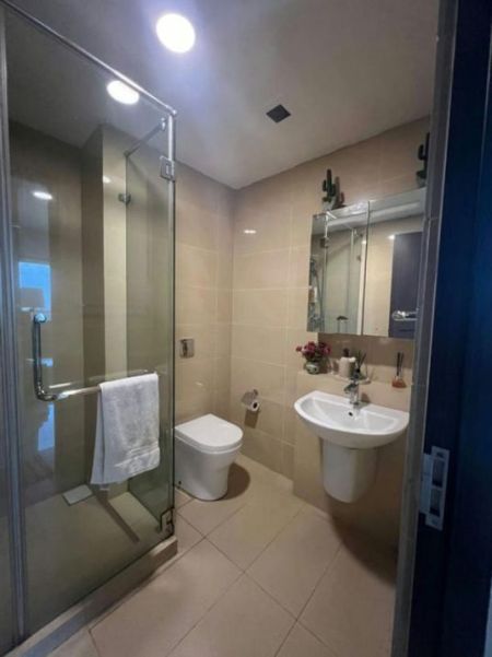 Bathroom - Capital Trust  - 03 Bedroom Furnished Apartment for Rent in Kotte (A4913)