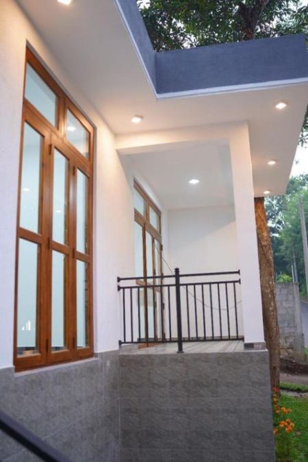 Exterior - 2 Bedroom House for Sale - Kandy | LKR 19,500,000 (EM616)