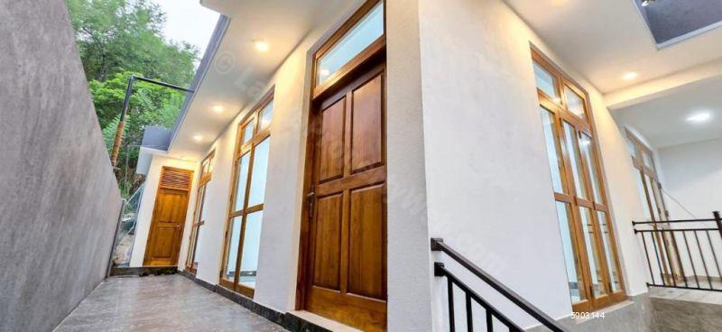 Exterior - House for sale in Mount Lavinia