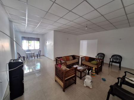 Living Room - Single Story 4 Bedrooms House For Sale in Piliyandala - EH392