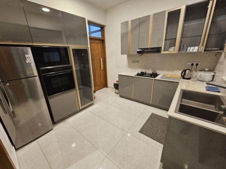 Kitchen - 3 Bed apartment for rent in Colombo 4 (Castle Lane)