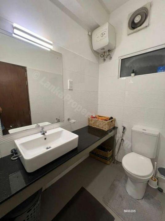 Bathroom - Apartment for rent in Nawala
