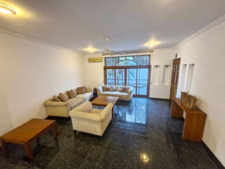 Living Room - Nugegoda, Nawala Road house for Rent - EH412