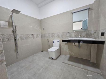 Bathroom - House for Sale in Athurugiriya | Brand New - 4BR - 7 Perches | LKR 36.5 Million | KO-743