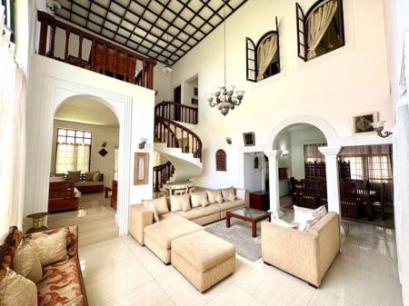 Living Room - ￭ Colombo 04 ￭ 04BR Luxury House For Sale ￭ (NK107638)