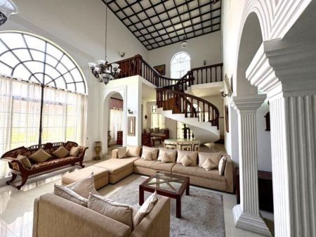 Living Room - ￭ Colombo 04 ￭ 04BR Luxury House For Sale ￭ (NK107638)