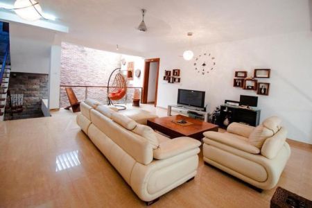 Living Room - 22 Perches Furnished House for Sale - HL34448