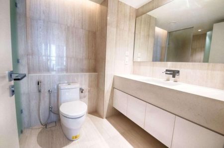Bathroom - Fully furnished 2 Bedroom apartment For Sale in City Centre, Colombo 2