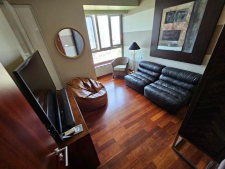 Living Room - 3 Bed Cinnamon Life Apartment For Rent