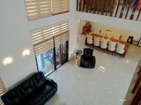 Living Room - Luxury 4 Bedrooms House for Rent in Thalawathugoda - Madiwela Road | LKR 900,000 Per Month | KO-129