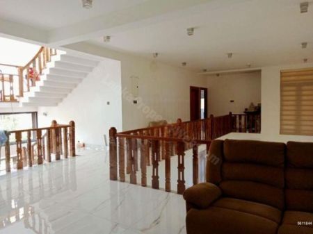 Living Room - Luxury 4 Bedrooms House for Rent in Thalawathugoda - Madiwela Road | LKR 900,000 Per Month | KO-129