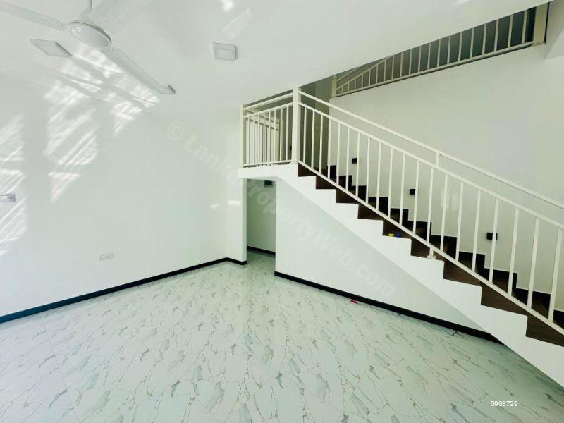Exterior - House for sale in Ja Ela
