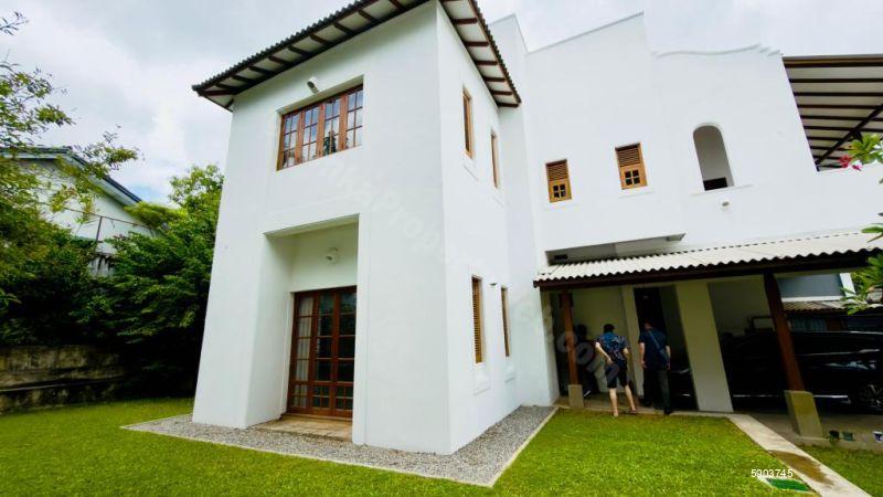 Exterior - House for rent in Thalawathugoda
