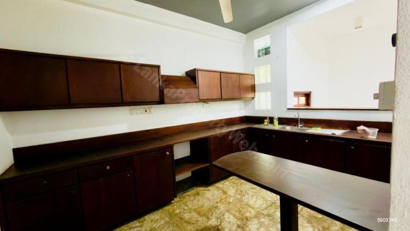 Kitchen - House for rent in Thalawathugoda