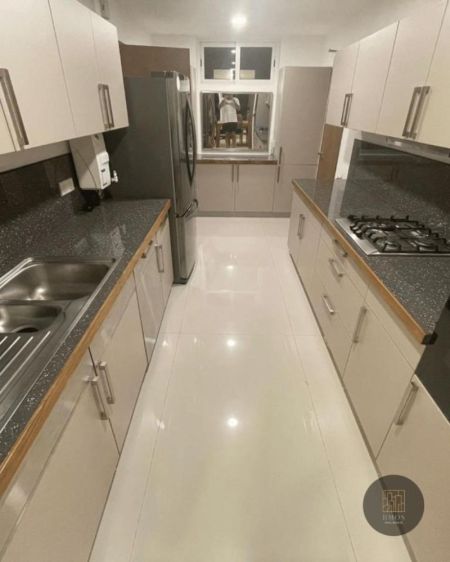 Kitchen - Luxury apartment for rent in Rajagiriya 