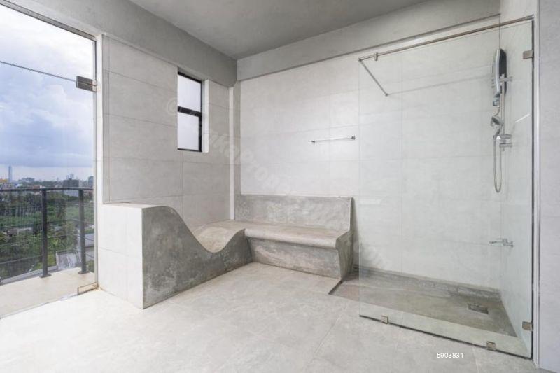 Bathroom - Apartment for sale in Rajagiriya