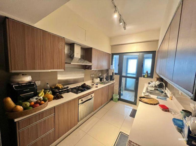 Kitchen - Apartment for sale in Colombo 5
