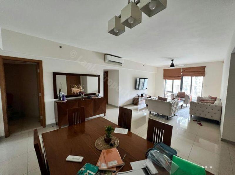 Living Room - Apartment for sale in Colombo 5