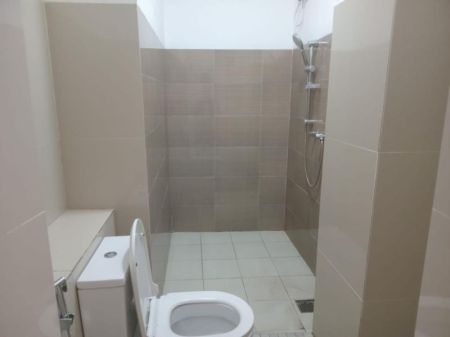 Bathroom - Kalubowila, Unfurnished Apartment for Rent.