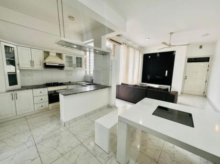 Kitchen - Mount Lavinia 2 BR Apartment For Sale 