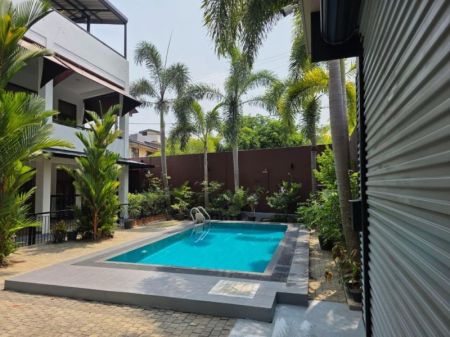 Pool - 7BR House for Sale in Nawala – Koswatte | LKR 300 Million