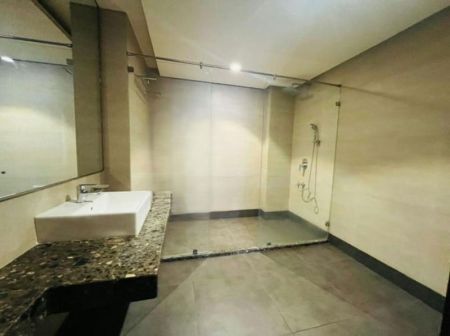 Bathroom - Iconic 110 - 03 Bedroom Furnished Apartment for Sale in Rajagiriya (A4484)-SOLD