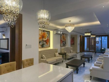 Living Room - Ultra-Luxury 6 Bedroom Residence for Sale – Battaramulla | LKR 450,000,000 (EM140RK)