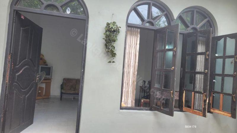 Exterior - House for sale in Colombo 8