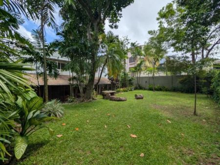 Exterior - 3 Bedroom House for Rent in Colombo 7