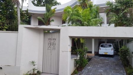 Exterior - 5 Bedroom 2 Storey House for Rent – Battaramulla | LKR 400,000 / Month  (EM012SR)