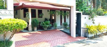 Exterior - Modern Family House for Sale – Kahathuduwa
