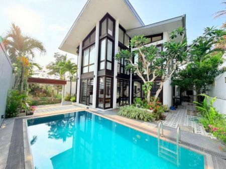 Exterior - Battramulla Luxury House for Sale in prime location 