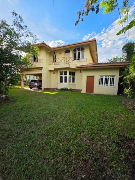 Exterior - FOR Sale| Nugegoda | 4-Bedrooms |  Luxury House