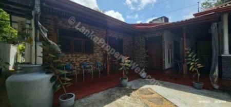 Exterior - House for Sale in Kalalgoda – Thalawathugoda | LKR 60 Million | KO-923