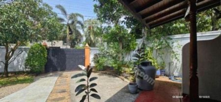Exterior - House for Sale in Kalalgoda – Thalawathugoda | LKR 60 Million | KO-923
