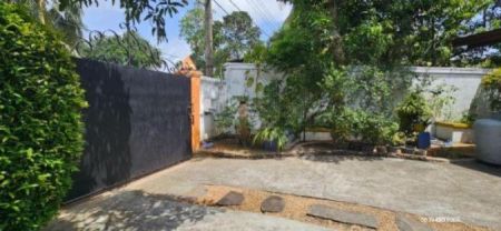 Exterior - House for Sale in Kalalgoda – Thalawathugoda | LKR 60 Million | KO-923