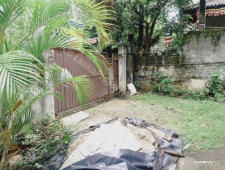 Exterior - House for Sale in Thihagoda – Matara | Partly Completed - 10.25 Perches - LKR 125 Lakhs | KO-879
