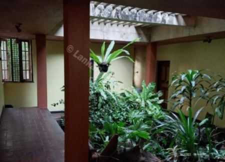 Exterior - Luxury Bungalow for Sale in New Hospital Road - Thalapathpitiya | LKR 205 Million - KO-560