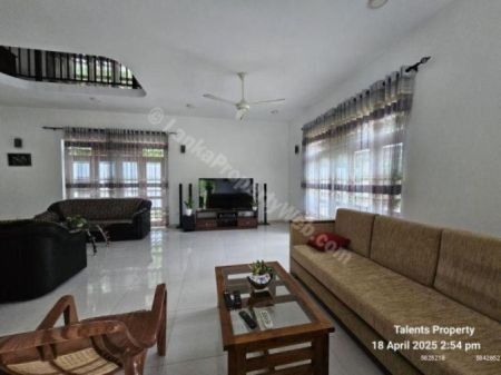 Living Room - Newly Built Spacious House for Sale in Hokandara | 51 Perches - 4 Bedrooms – LKR 130 Million | KO-844