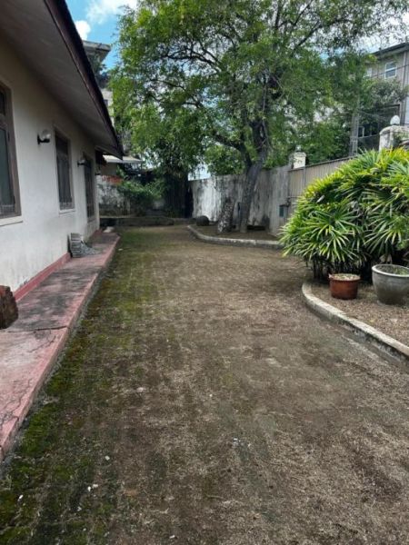 Exterior - House For Sale With Land In Pitakotte - Ideal For Commercial Use