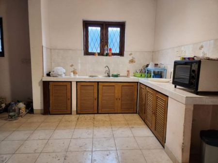 Kitchen - House For Sale With Land In Pitakotte - Ideal For Commercial Use