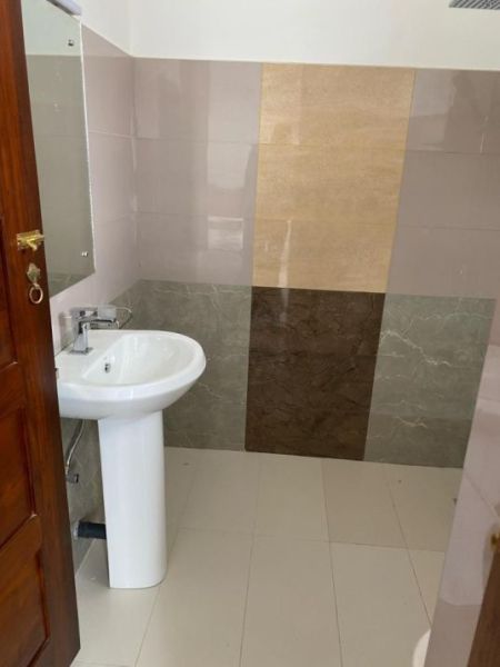 Bathroom - Fully furnished House For Sale in Madiwela - EH276