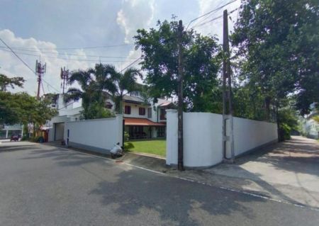 Exterior - Fully A/C Three-Story House for Rent – Pitakotte | LKR 370,000 (EM048PS) 