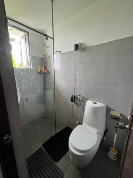 Bathroom - House for sale in boralasgamuwa