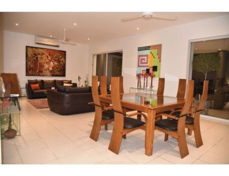 Dining room - RENTAL | 5,000+ Sqft Luxury Residence | Battaramulla