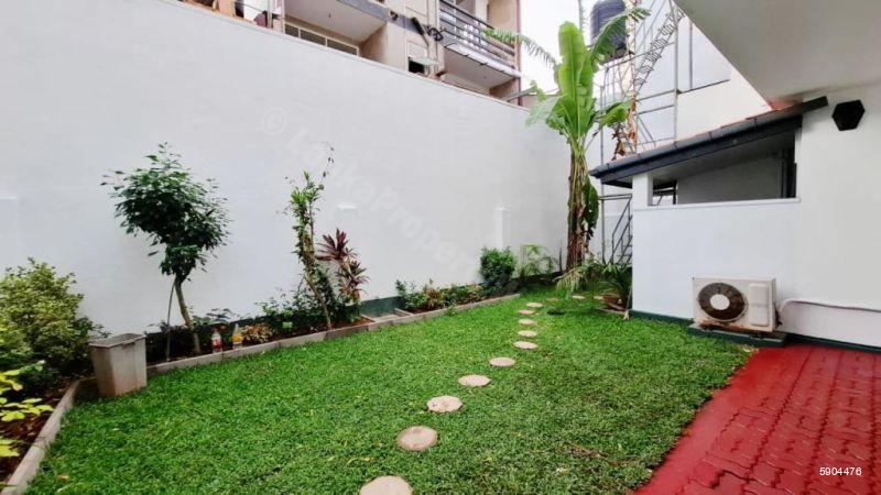 Exterior - House for sale in Colombo 7