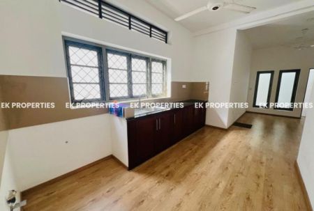 Kitchen - 3 Bedroom Ground Floor Portion Of House For Rent in Colombo 5 | Unfurnished | 1825 sq.ft | EK-0412