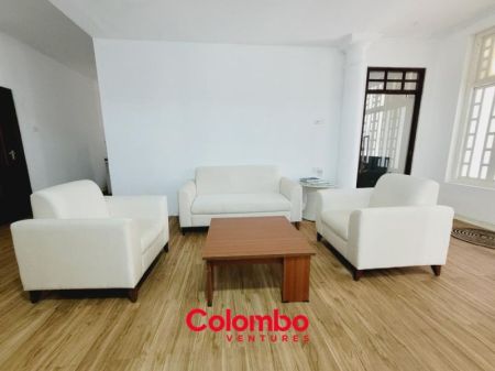 Living Room - Colombo 3 House – Alfred House Gardens 8500 sqft House / Building on 9.01 perch Land for SALE - Colpetty
