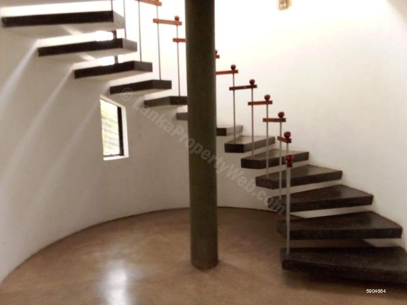 House for rent in Rathmalana