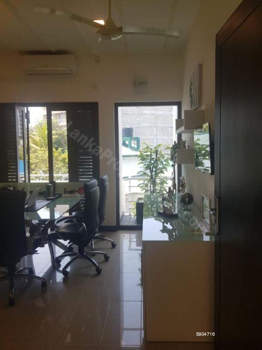 House for sale in Colombo 5